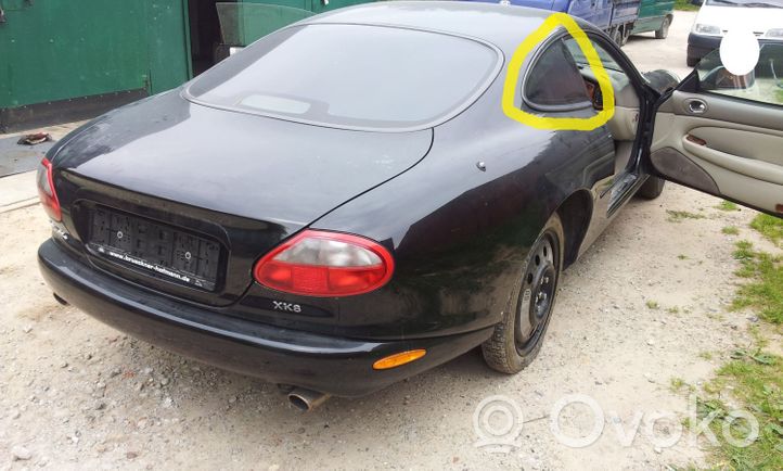 Jaguar XK8 - XKR Rear side window/glass 