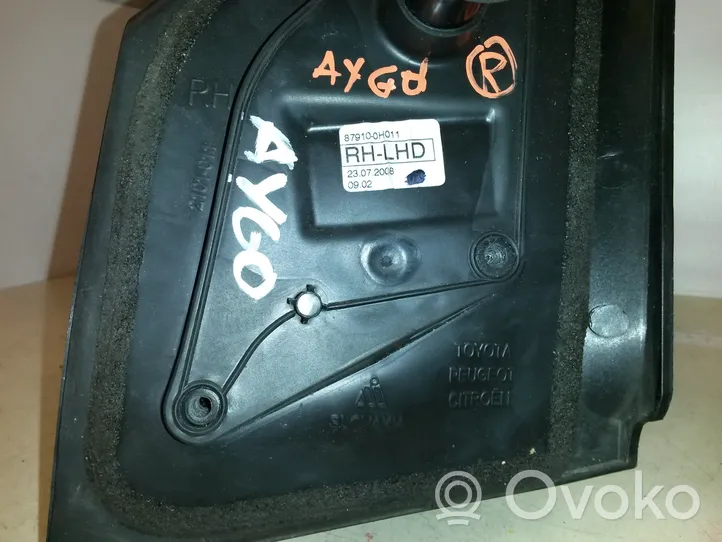 Toyota Aygo AB10 Manualne lusterko boczne drzwi przednich 879100H011