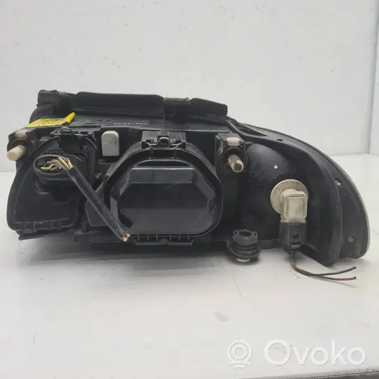 Audi A4 S4 B5 8D Headlight/headlamp 084411137R