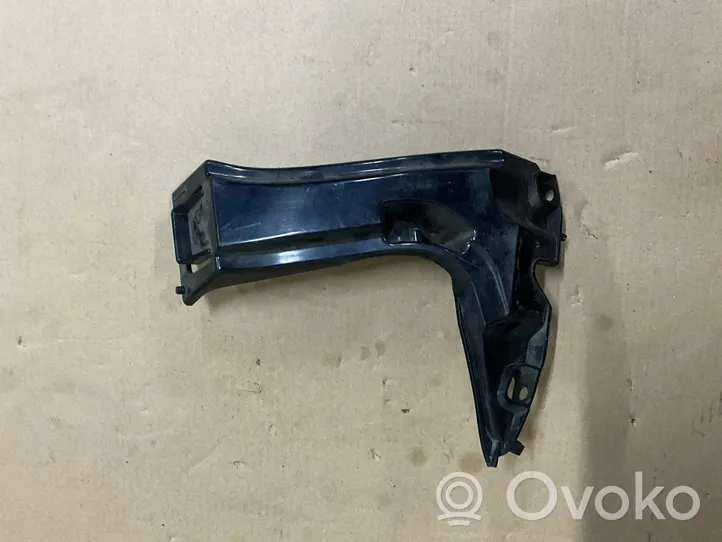 BMW 5 G30 G31 Staffa paraspruzzi anteriore 7207931