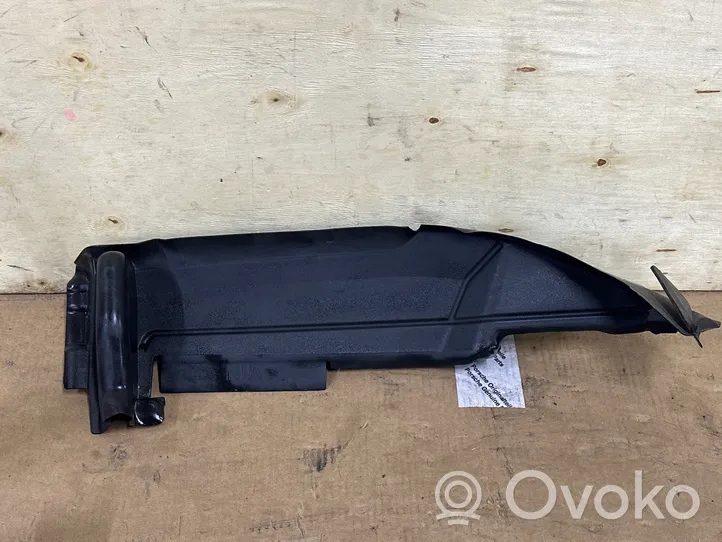 Audi Q3 8U Lokasuojan päätylista 8U0821170