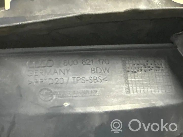 Audi Q3 8U Moldura del borde del guardabarros 8U0821170