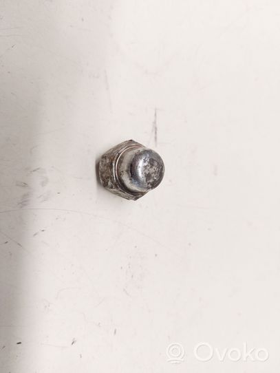 KIA Sportage Nuts/bolts 