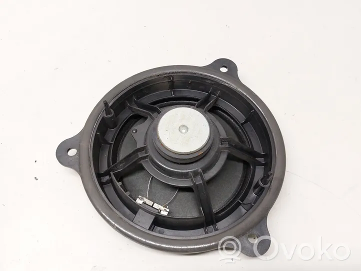 Renault Kadjar Front door speaker 