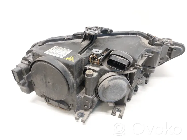 Audi A4 Allroad Lampa przednia 8K0941005C