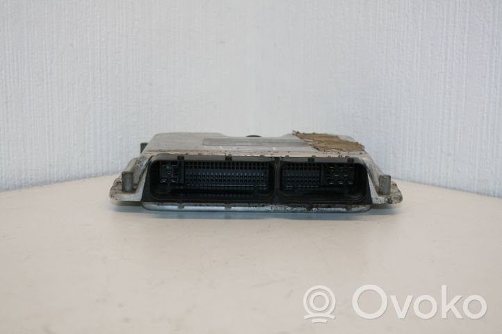 Seat Alhambra (Mk1) Sterownik / Moduł ECU 038906019ET