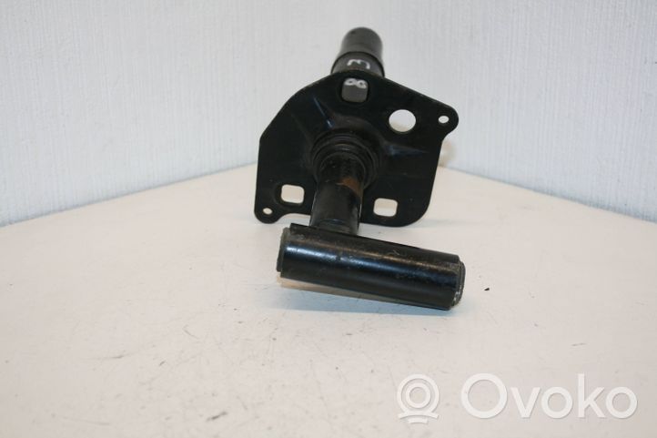 BMW 7 E38 Smorzatore/ammortizzatore d’urto per paraurti anteriore 51118125315