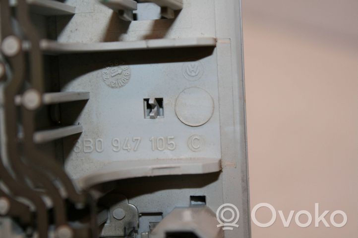 Skoda Fabia Mk2 (5J) Światło fotela przedniego 3B0947105