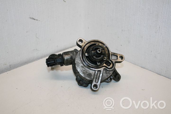 Volvo XC70 Pompe à vide 30677904