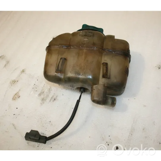 Volvo V70 Vase d'expansion / réservoir de liquide de refroidissement 8634227