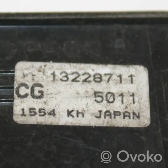 Opel Astra H Interrupteur commade lève-vitre 13228711