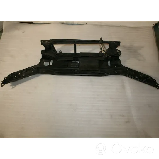 Volvo XC70 Staffa del pannello di supporto del radiatore parte superiore 