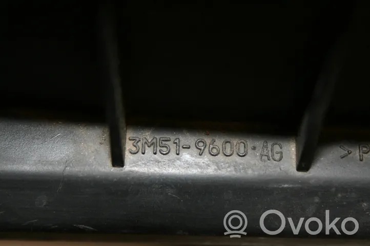 Volvo V50 Ilmansuodattimen kotelo 3M519600AG