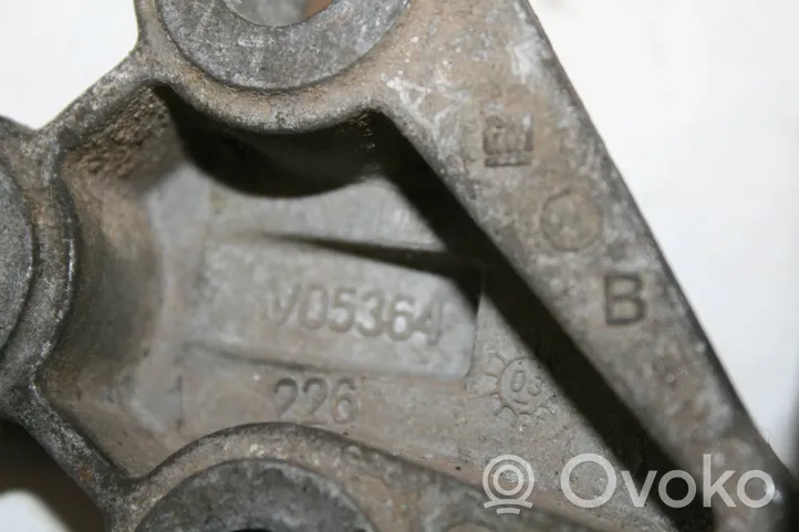 Opel Vectra C Supporto di montaggio del motore V05364