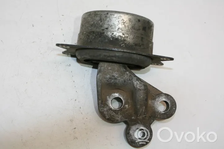 Opel Vectra C Engine mount bracket V05364