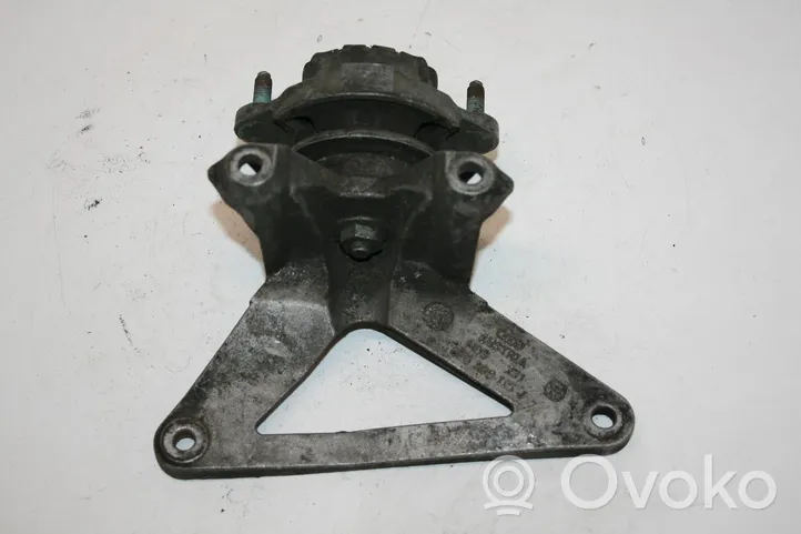 Audi A4 S4 B6 8E 8H Support de boîte de vitesses 8E0399115J