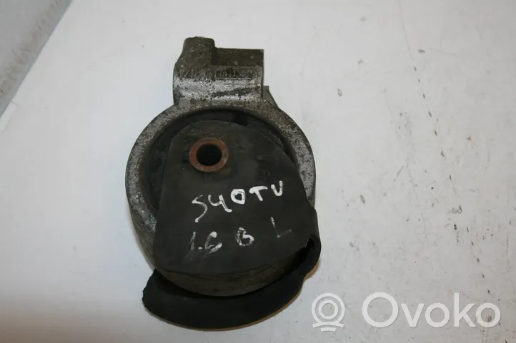 Volvo S40, V40 Engine mount bracket 3318030