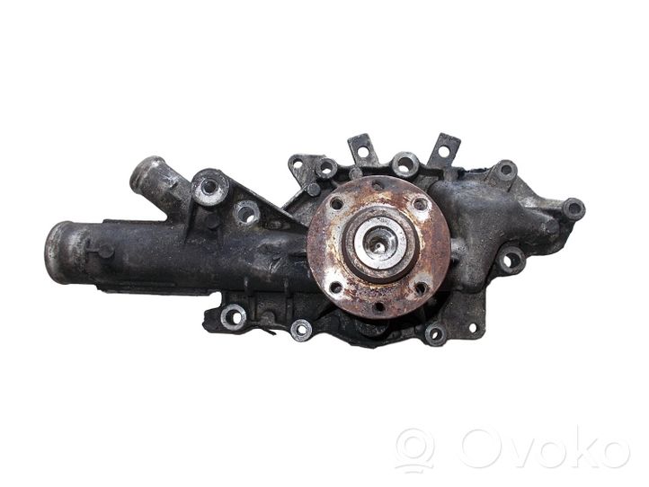 Mercedes-Benz Sprinter W901 W902 W903 W904 Pompe de circulation d'eau 6112001101