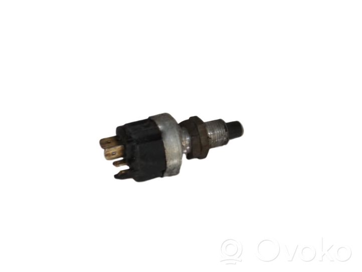 Volkswagen I LT Brake pedal sensor switch 