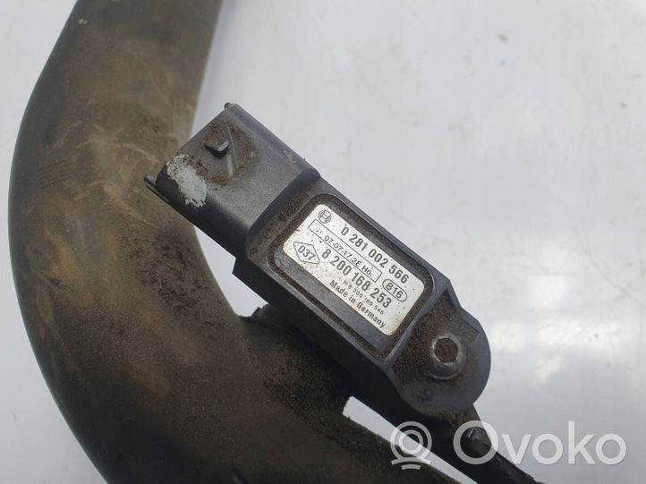 Renault Clio III Tuyau de liquide de refroidissement moteur 8200468372 0281002566