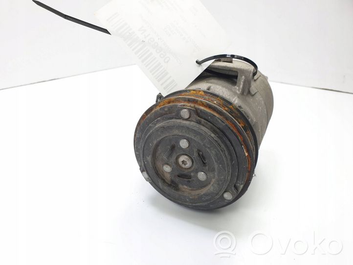 Opel Meriva B Ilmastointilaitteen kompressorin pumppu (A/C) 13450515