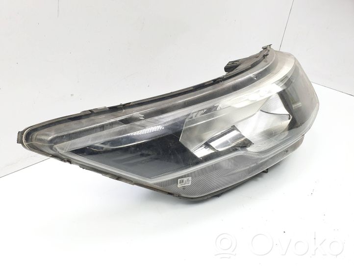 Iveco Daily 35 - 40.10 Lampa przednia 5801473749