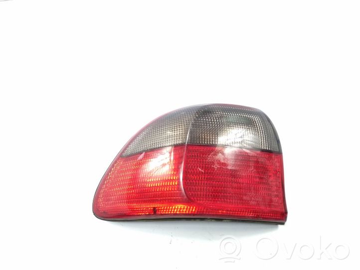 Opel Omega B1 Lampa tylna 