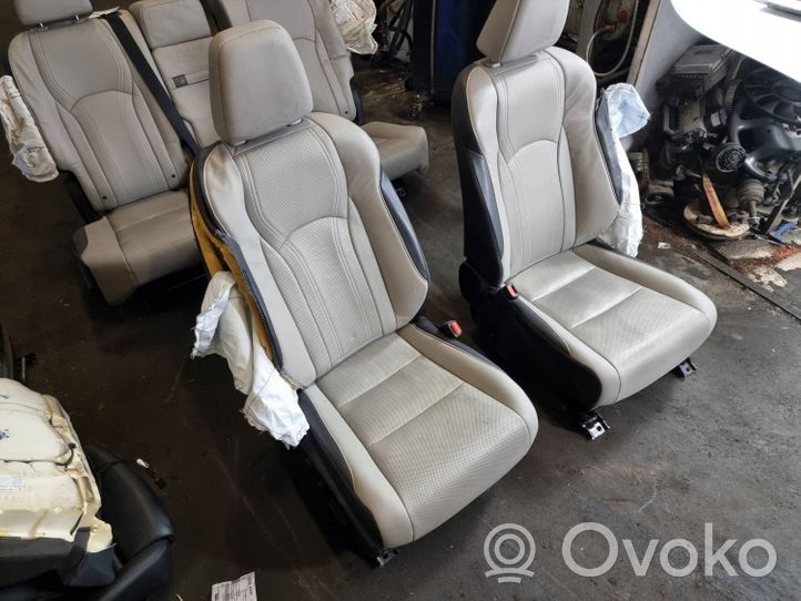 Lexus RX 330 - 350 - 400H Fotele / Kanapa / Komplet 