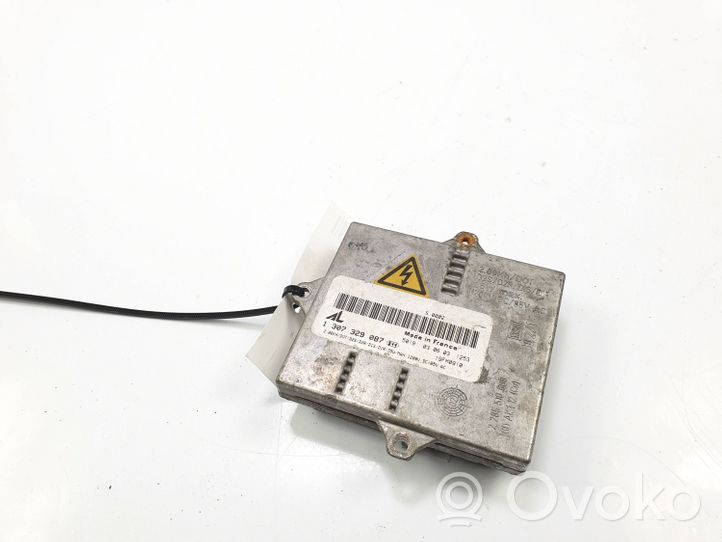 Mercedes-Benz S W220 Convertisseur / inversion de tension inverseur 1307329087