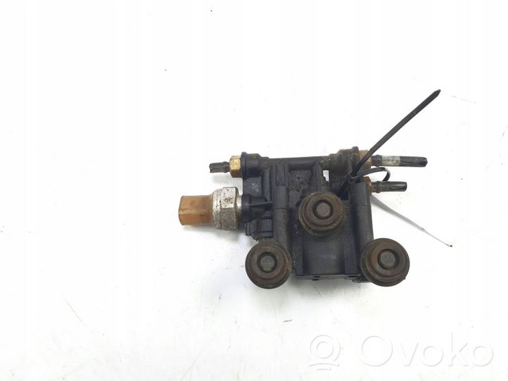 Land Rover Discovery 3 - LR3 Zawór elektromagnetyczny amortyzatora osi przedniej RVH000046