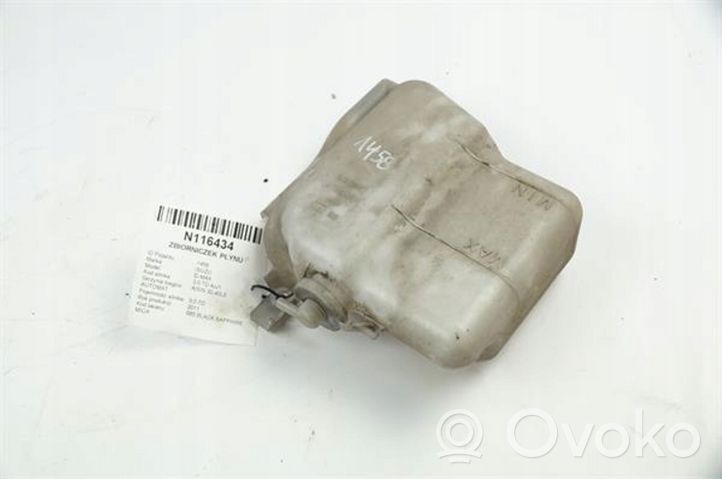 Isuzu D-Max Ohjaustehostimen nestesäiliö 8979415013