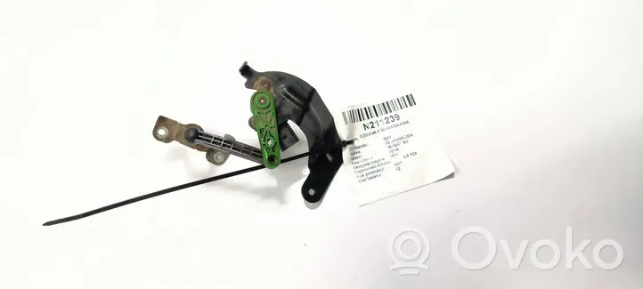 Volkswagen PASSAT B8 Front air suspension height level sensor 5Q0512521G