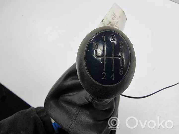 Opel Movano B Gear lever shifter trim leather/knob 969350026R