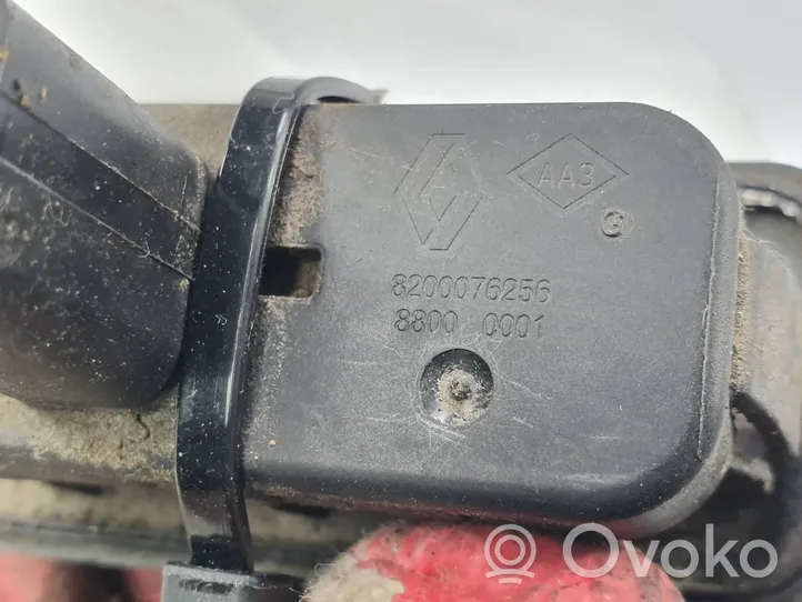 Renault Clio III Bouton interrupteur ouverture du coffre 