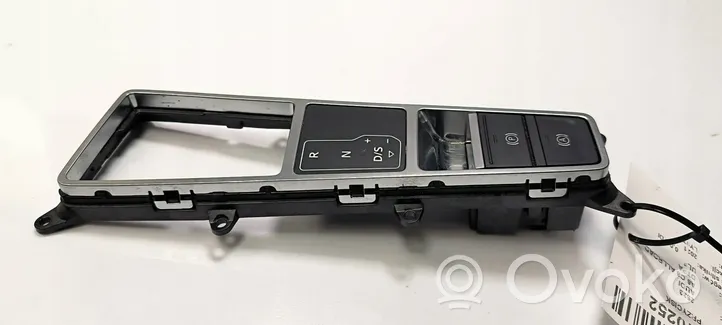 Audi A6 Allroad C8 Altri elementi della console centrale (tunnel) 4K1713111B