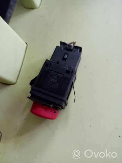 Seat Cordoba (6L) Hazard light switch 6L1953235A