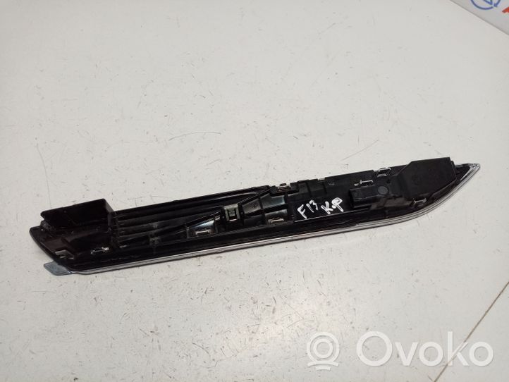 BMW 6 F12 F13 Front fender indicator light 7221859