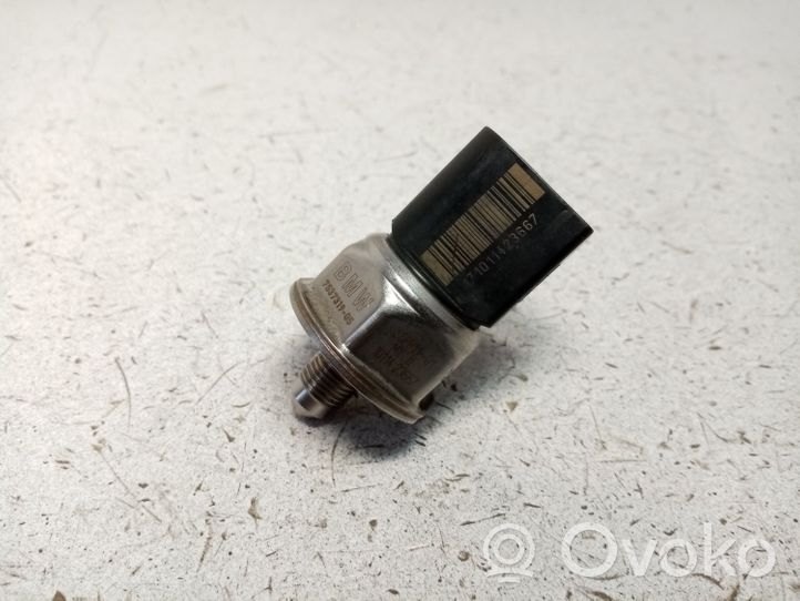 BMW X5 E70 Sensor de presión de combustible 7537319