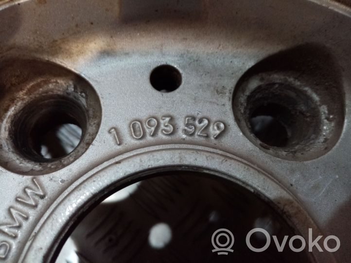 BMW 5 E39 Felgi aluminiowe R16 1093529