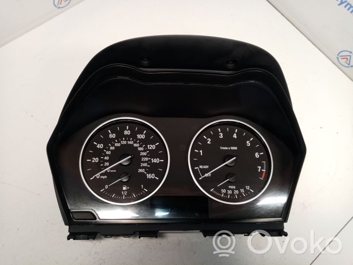 BMW X1 F48 F49 Spidometras (prietaisų skydelis) 62106805181