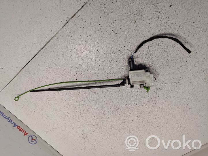 BMW X5 E70 Moteur de verrouillage trappe à essence 67116985882