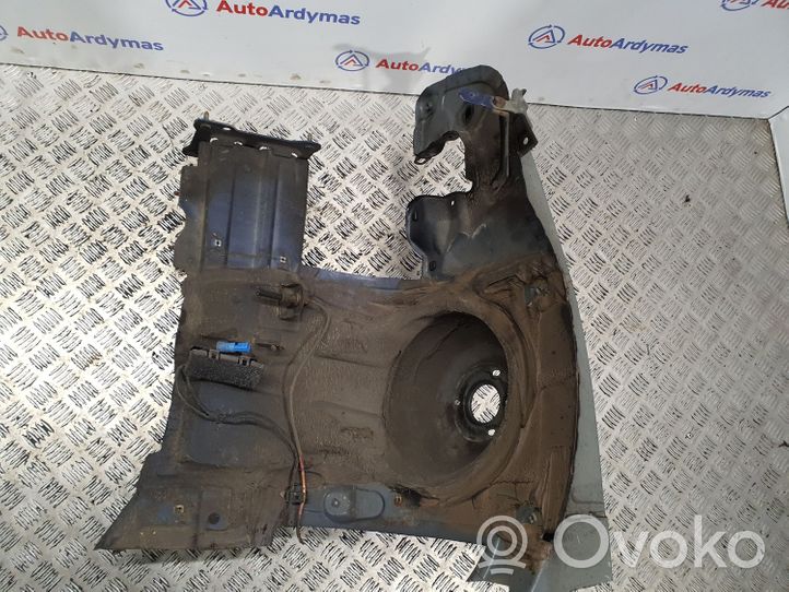 BMW Z4 E85 E86 Priekinis ketvirtis 41117064705