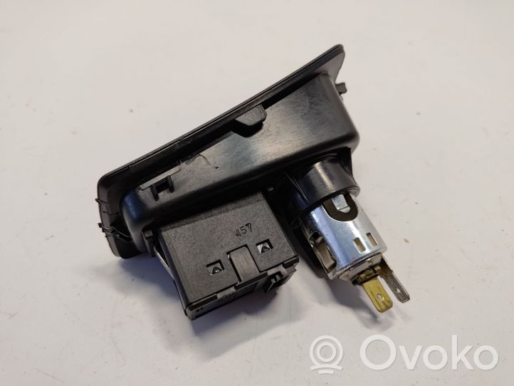 BMW 1 E81 E87 Connettore plug in AUX 61346930561