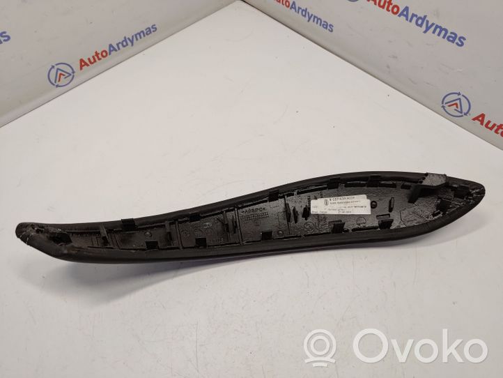 BMW 4 F32 F33 Rivestimento della maniglia interna per portiera anteriore 8057634