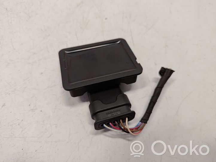 BMW 5 F10 F11 Degvielas temperatūras sensors 16137274148