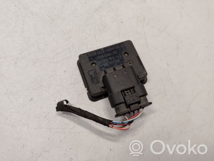 BMW 5 F10 F11 Degvielas temperatūras sensors 16137274148