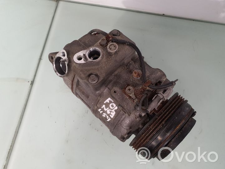 BMW 7 F01 F02 F03 F04 Ilmastointilaitteen kompressorin pumppu (A/C) 64529399061