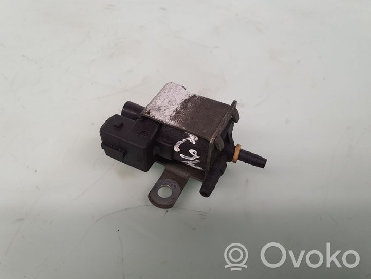 BMW X5 E53 Valve vacuum 11741742711