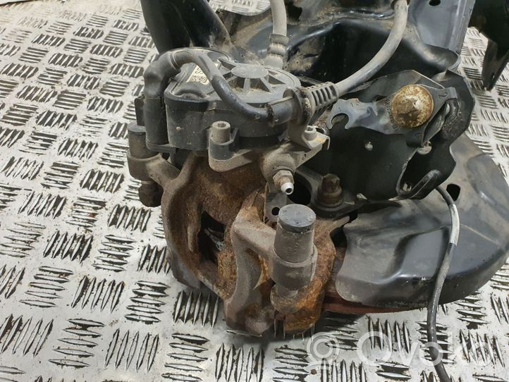 BMW X1 F48 F49 Pivot de moyeu arrière 33326851580