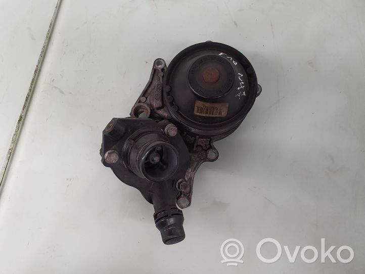 BMW 5 F10 F11 Pompe de circulation d'eau 7810833